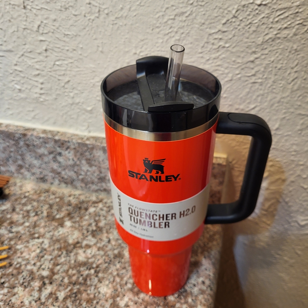 Stanley Red Quencher H2.0 Tumbler